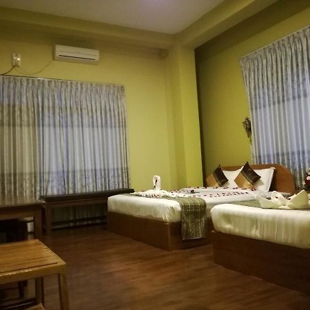 Gold Star Hotel ニャウンシュエ エクステリア 写真